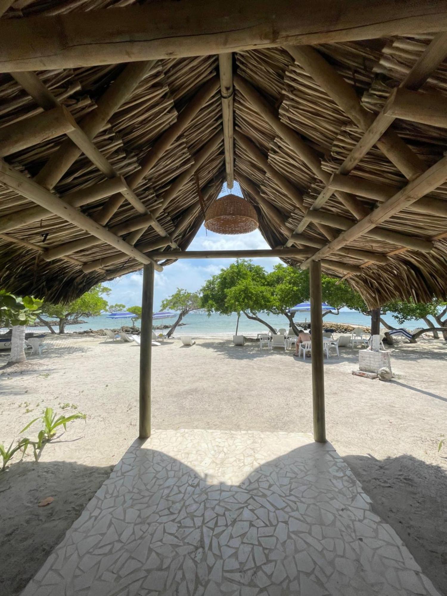 Hotel Carey Beach Isla de Baru Exterior foto