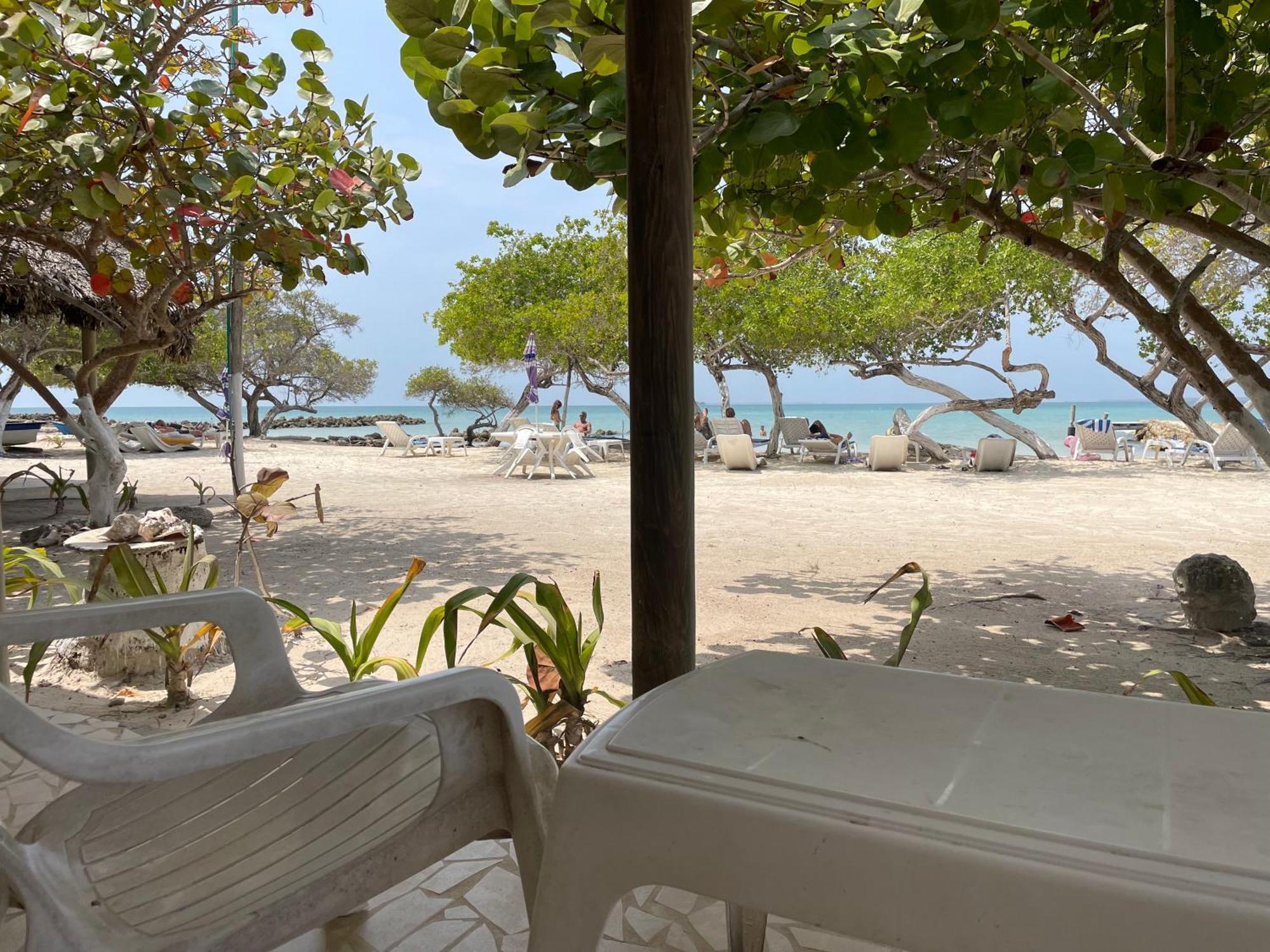 Hotel Carey Beach Isla de Baru Exterior foto