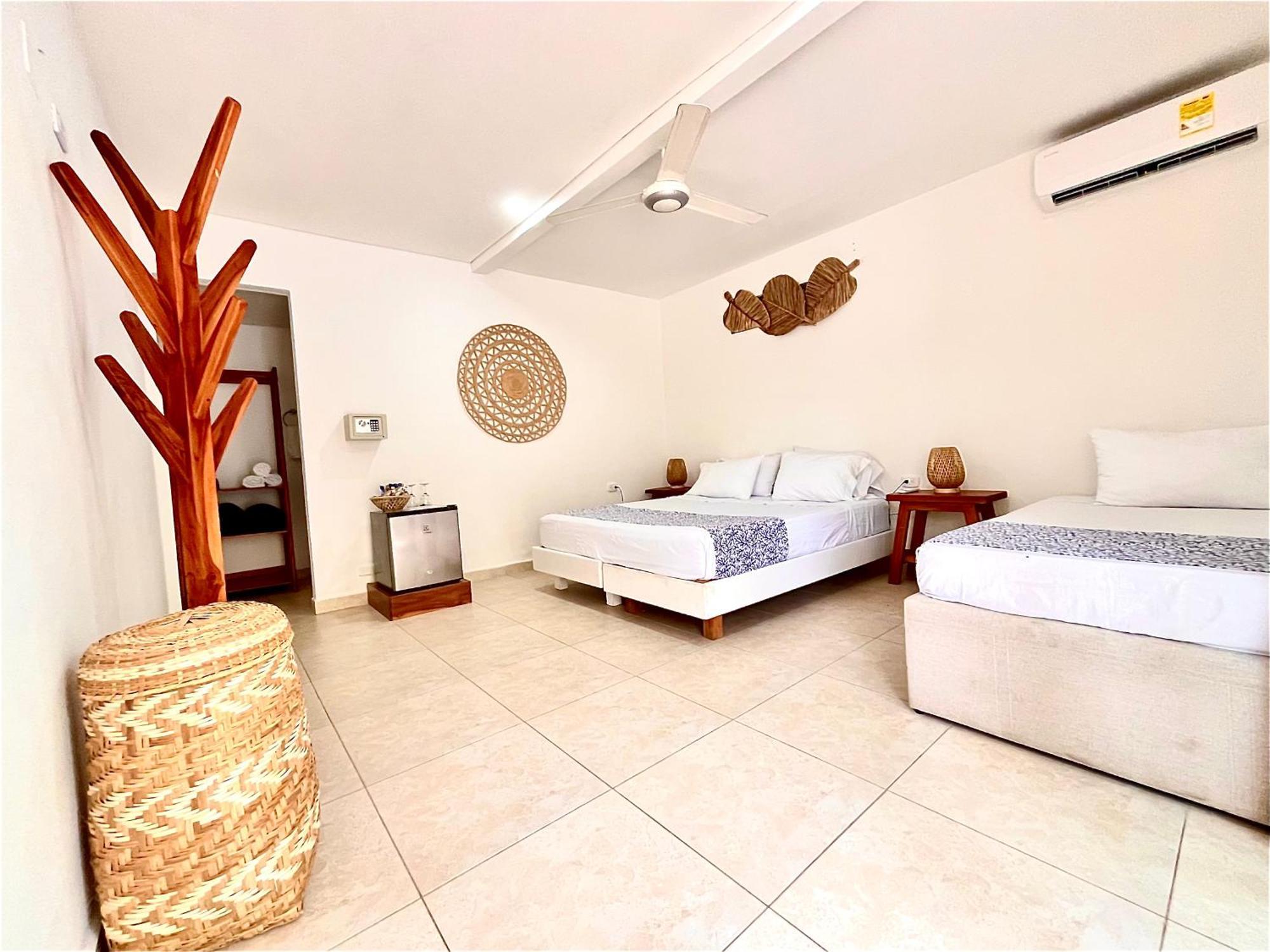 Hotel Carey Beach Isla de Baru Exterior foto